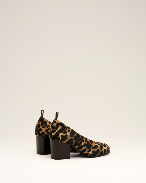 Décolleté in pelle di vitello stampata leopardata - Donna - 4 - AMI Paris - Ami Paris