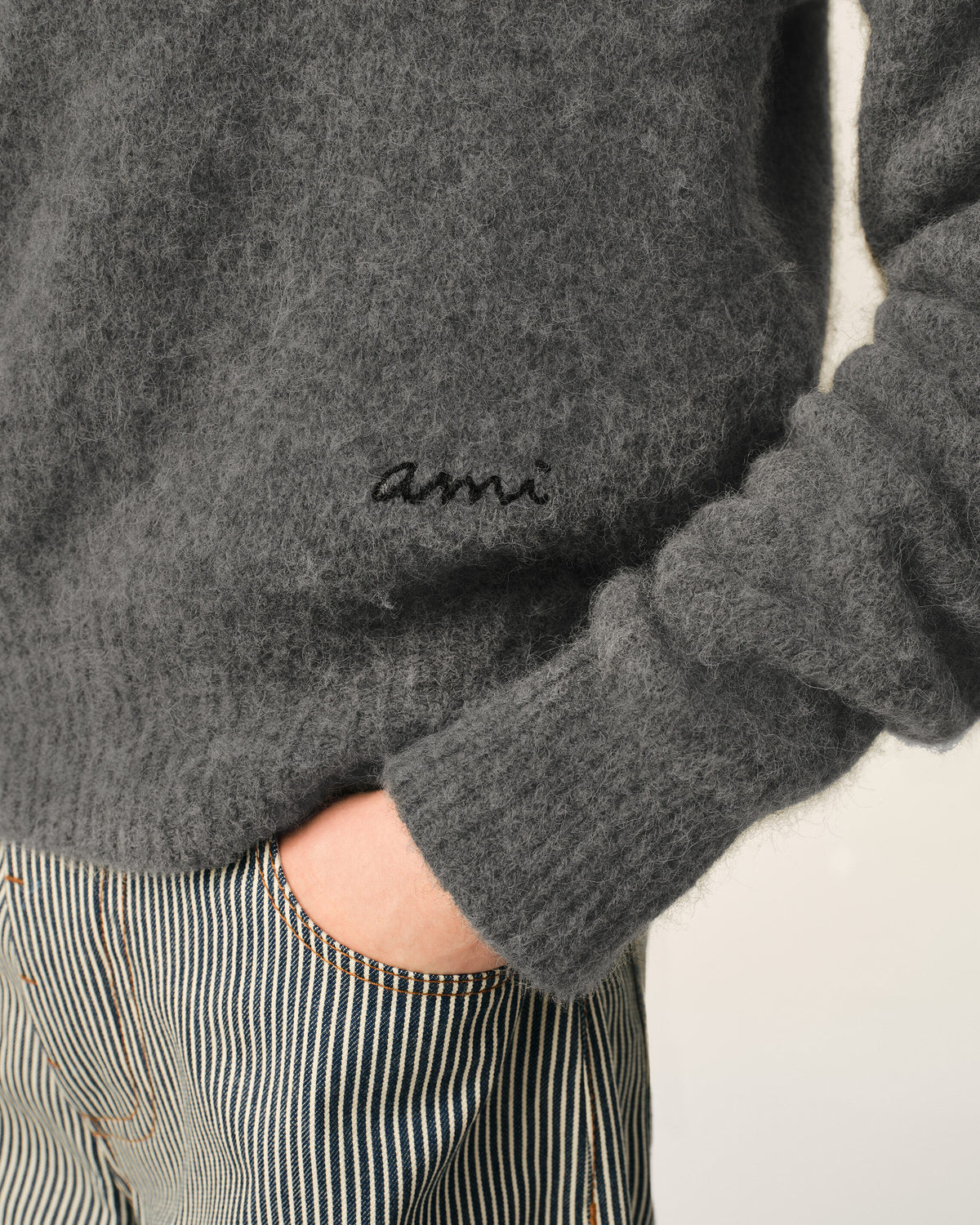 Polo gris en laine et alpaga broderie Ami - 4