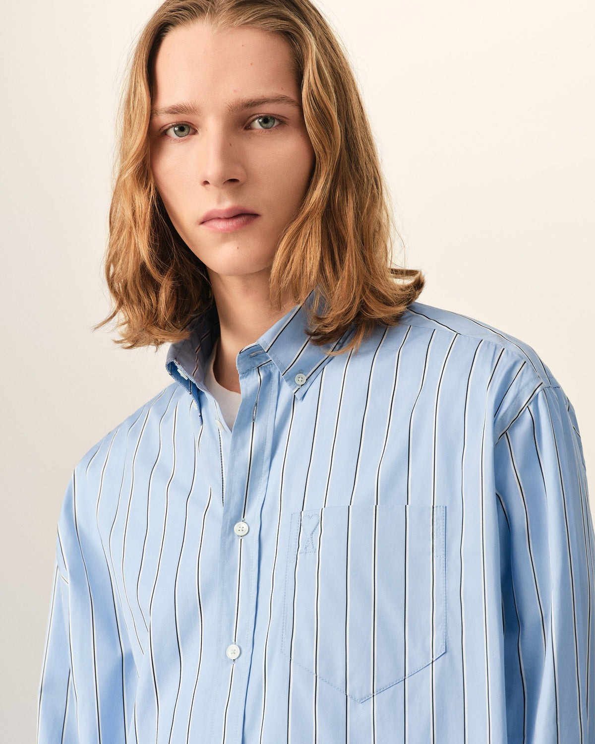 Blue boxy striped cotton shirt with embossed Ami de Coeur - 4