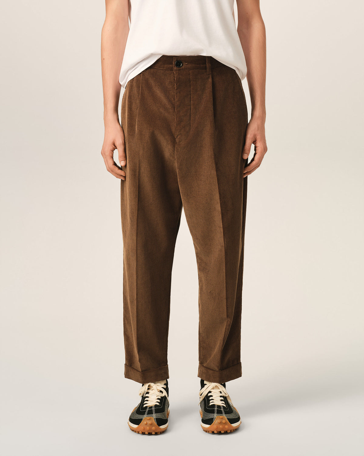 Brown carrot-fit corduroy cotton trousers - 3
