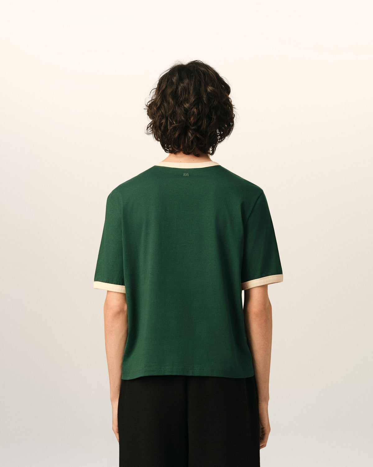 Ami de Coeur T-Shirt aus kontrastierendem grünem Baumwollstoff - 5