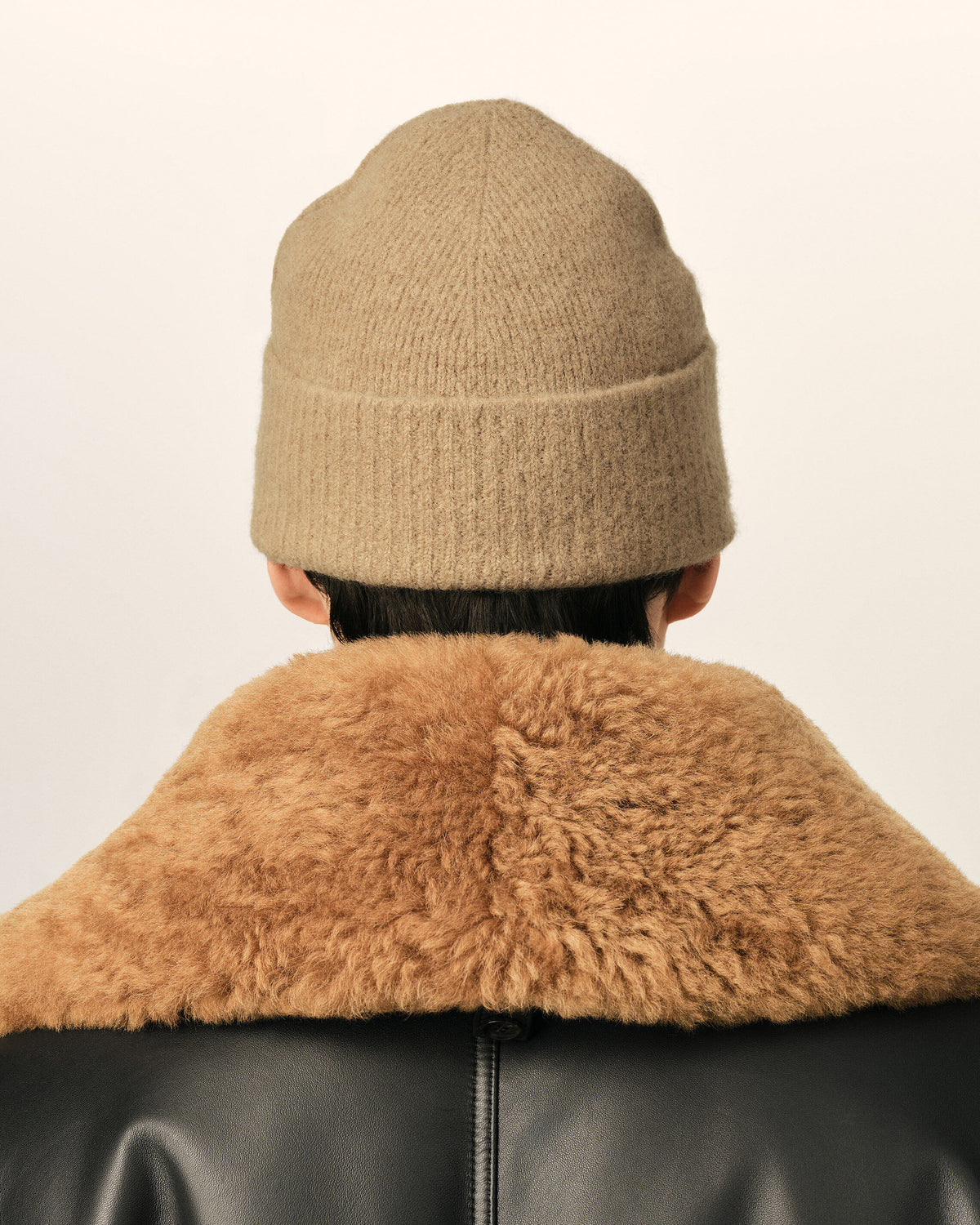 Ami de Coeur Beanie aus beigem Alpaka - 6