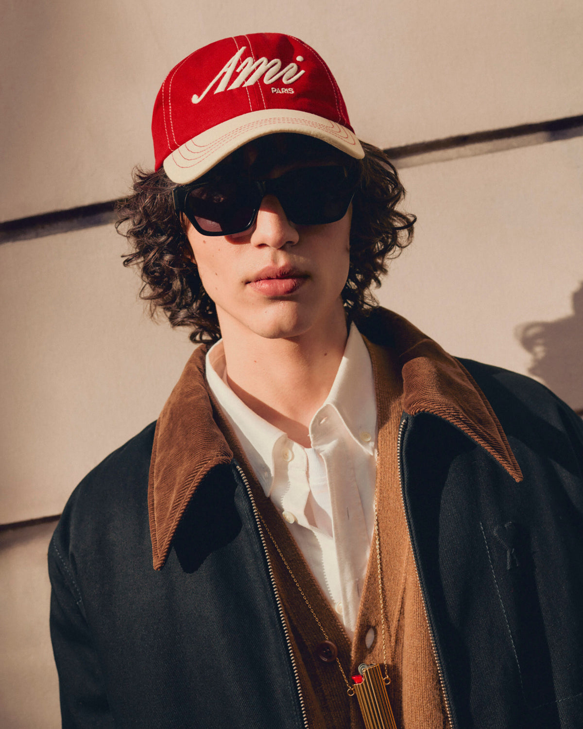 Cappellino in cotone rosso e bianco con ricamo Ami Paris - 7