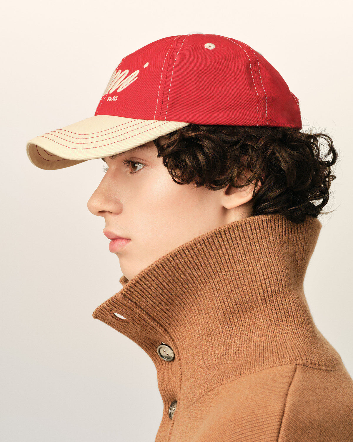 Cappellino in cotone rosso e bianco con ricamo Ami Paris - 5
