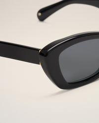 UGL527.AC0018.001_F_4
