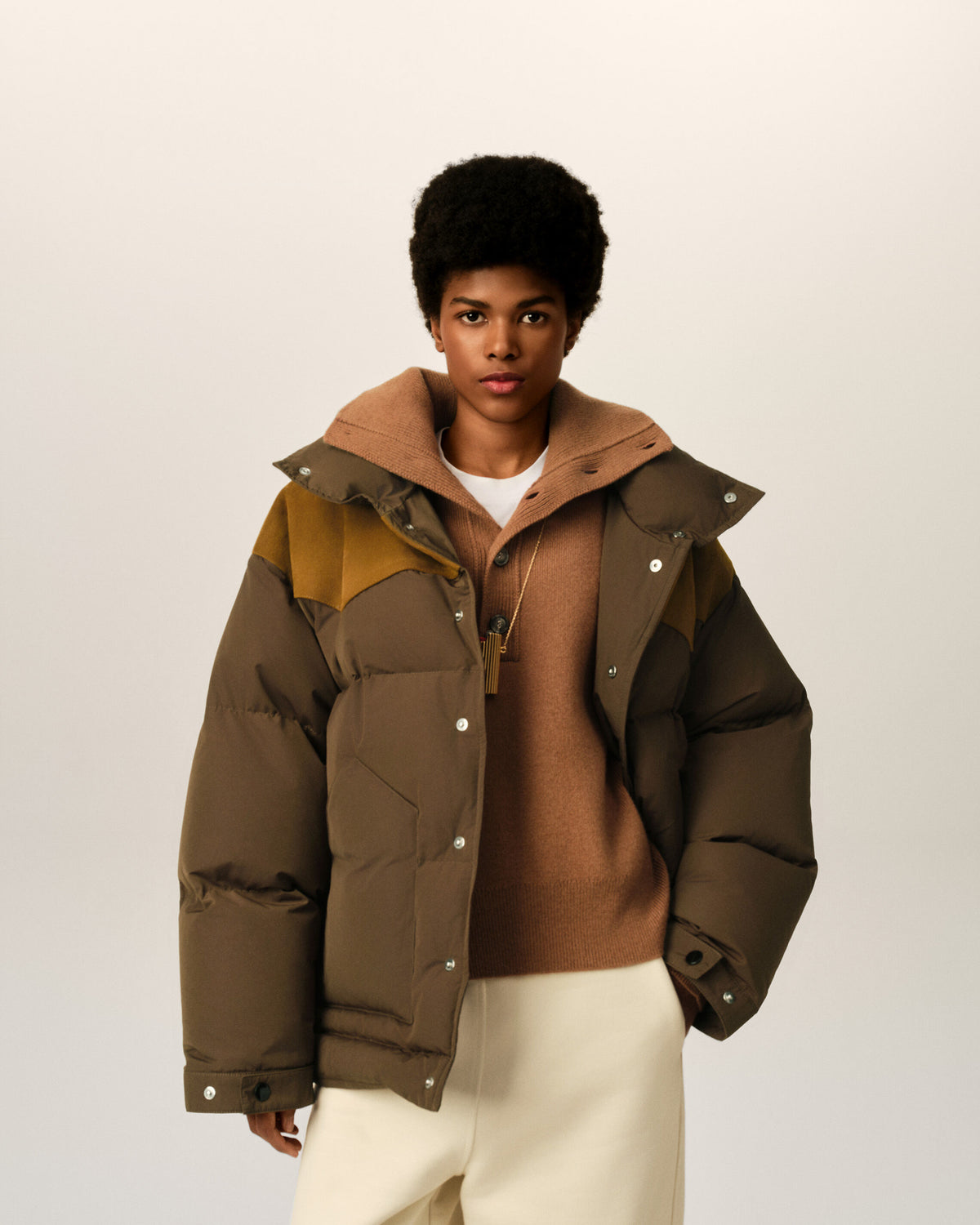 Doudoune marron en nylon et coton avec empiècement en cuir - 9
