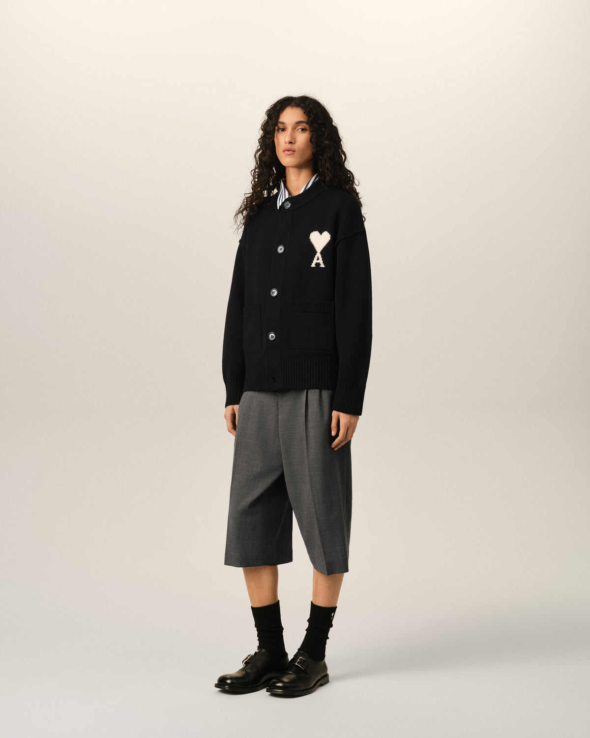 Cardigan noir col rond en laine Ami de Coeur - 12