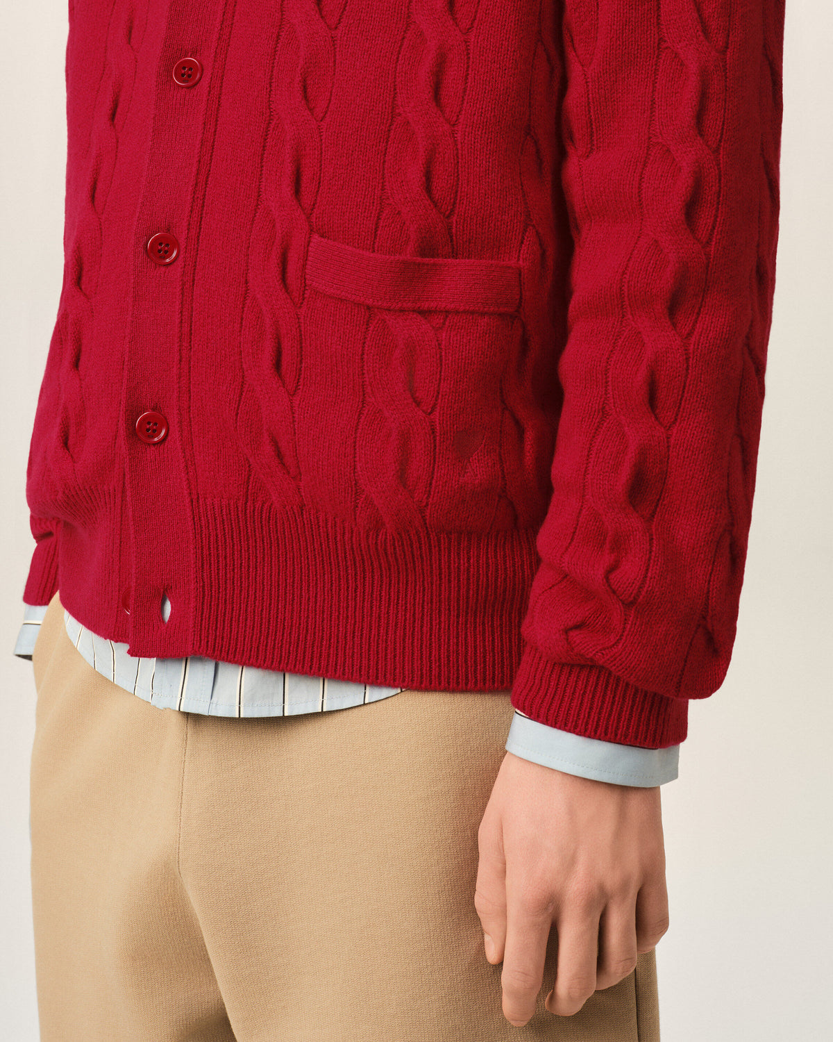 Cardigan in lana rossa a trecce - 4