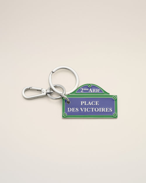 Silver metal keyring "Place des Victoires" - 2 - Ami Paris