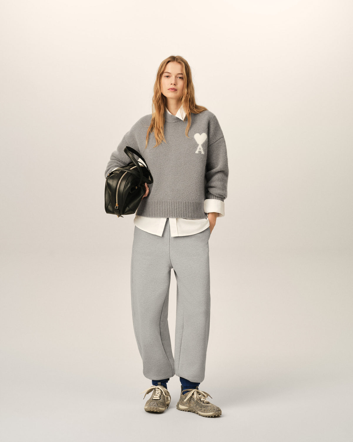 Grey crewneck alpaca sweater with Ami de Coeur - 9
