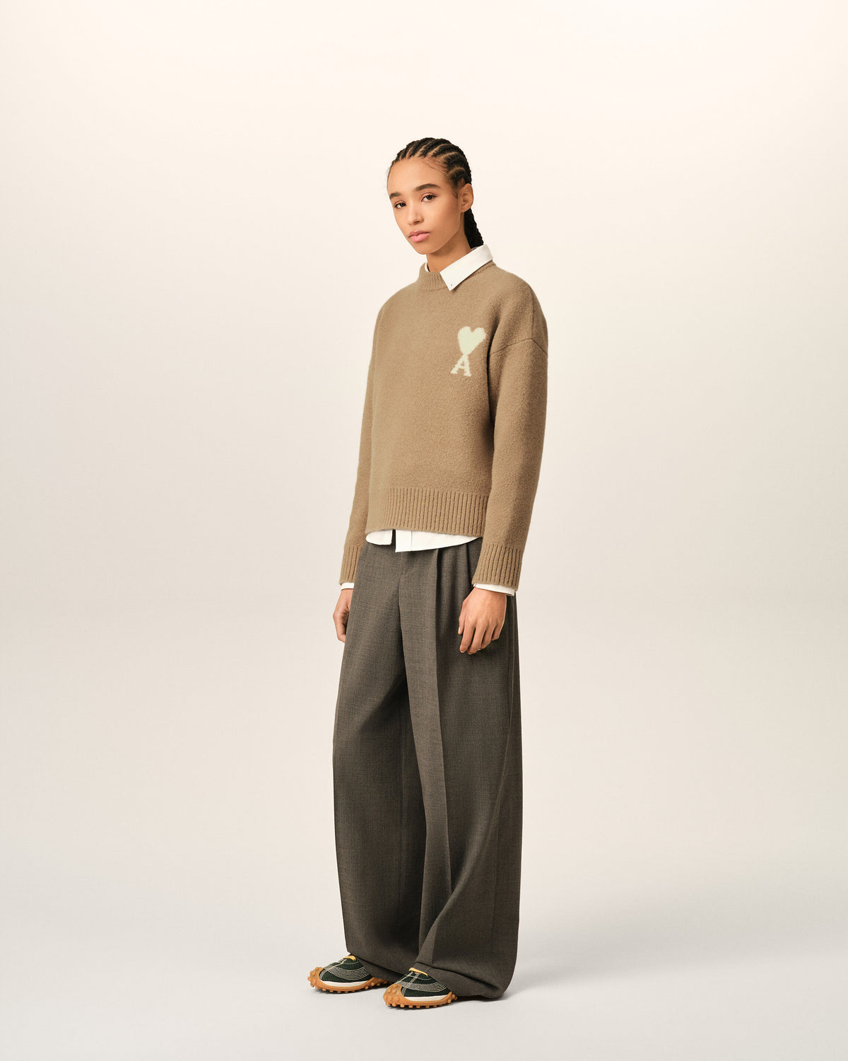 Beige crewneck alpaca sweater with Ami de Coeur - 12