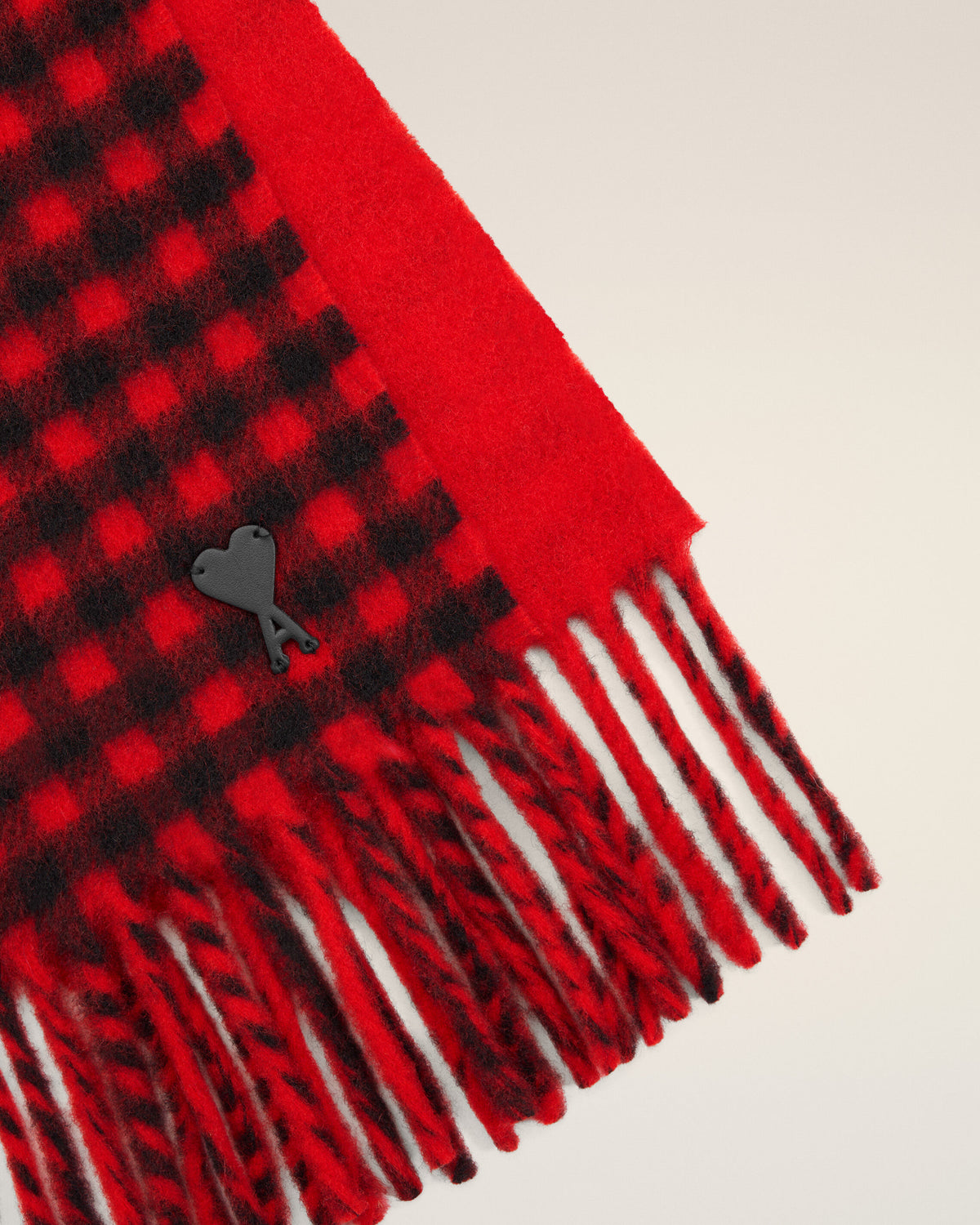 Red checkered wool scarf with Ami de Coeur - 3