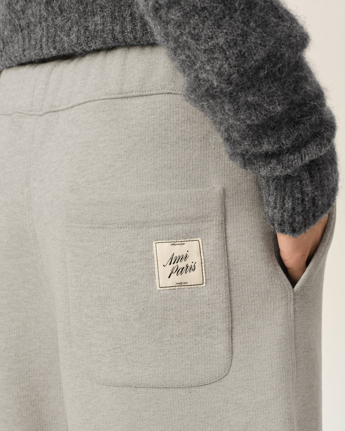 Jogginghose aus grauer Baumwolle mit Heritage Ami Paris Etikett - 12